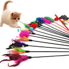 Милая красочная искусственная палочка пера игрушки кота, игрушка уловителя кота для котенка поставщик